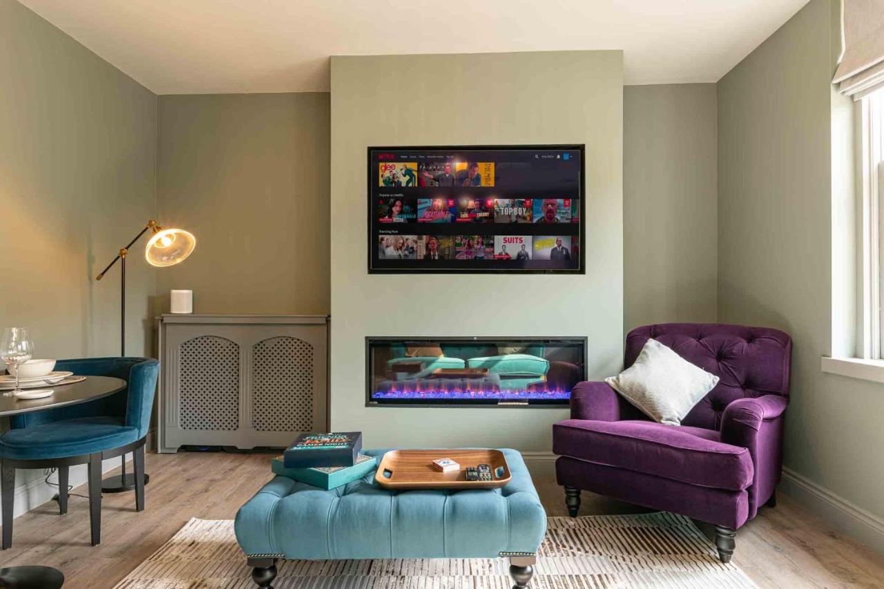 Beautiful Modern 1 Bedroom Apartment, City Centre Bath Extérieur photo